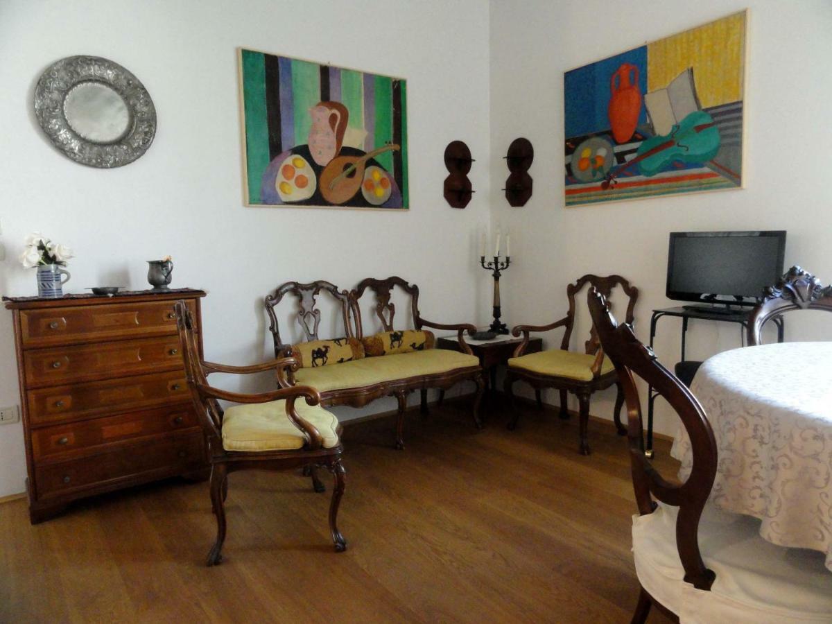 Appartamento Accademia San Vio Venedig Exterior foto